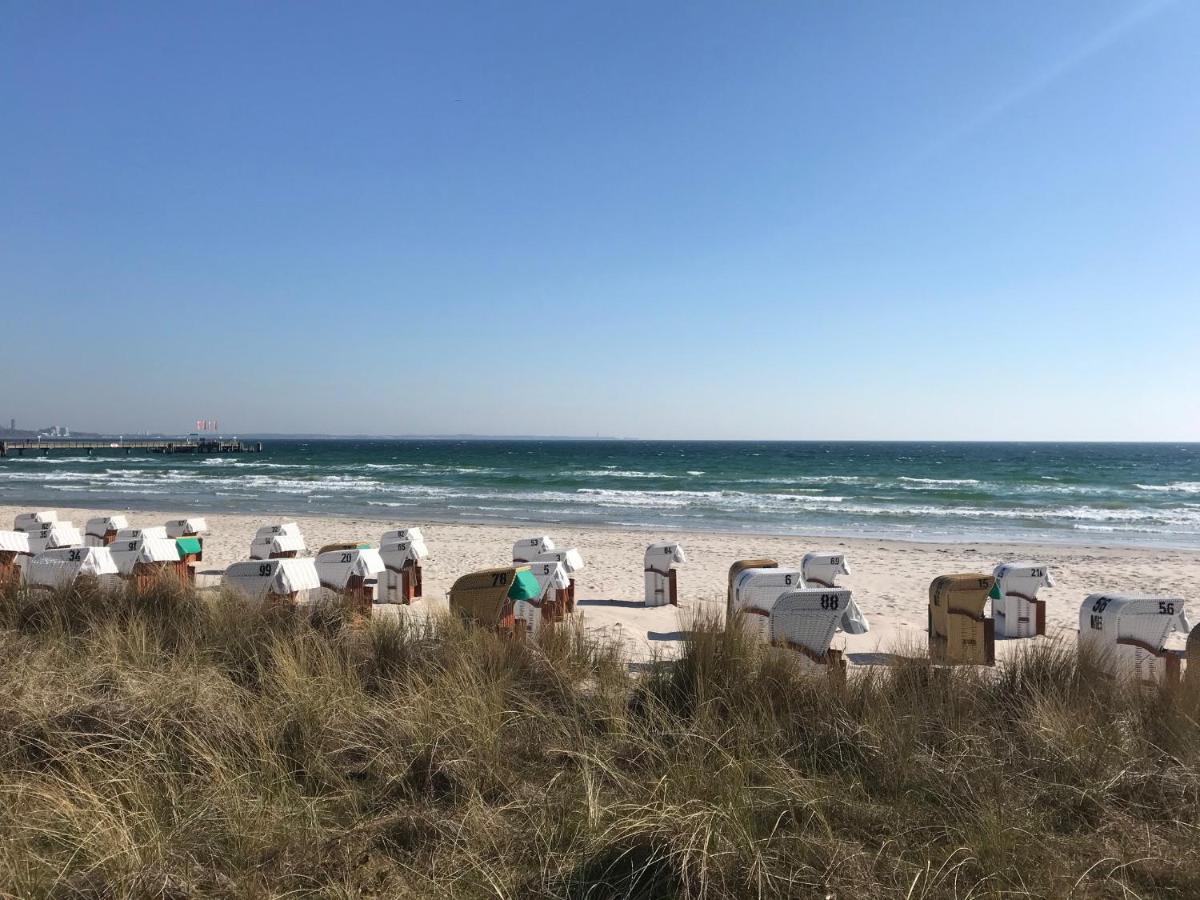Bellevue 16 Kamare - Direkte Strandlage Scharbeutz Exterior foto